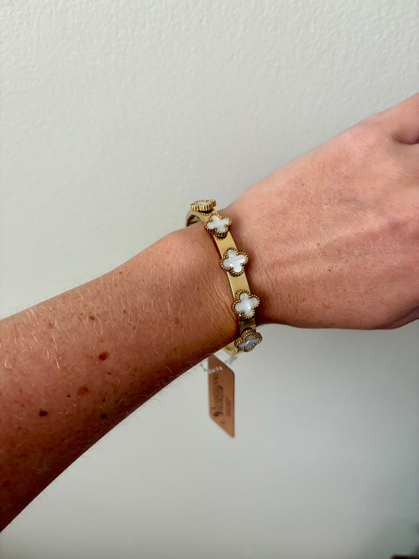 Pearl Clover Bangle